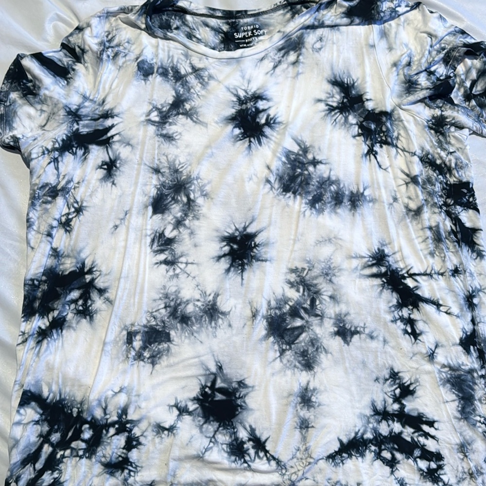 Torrid tee